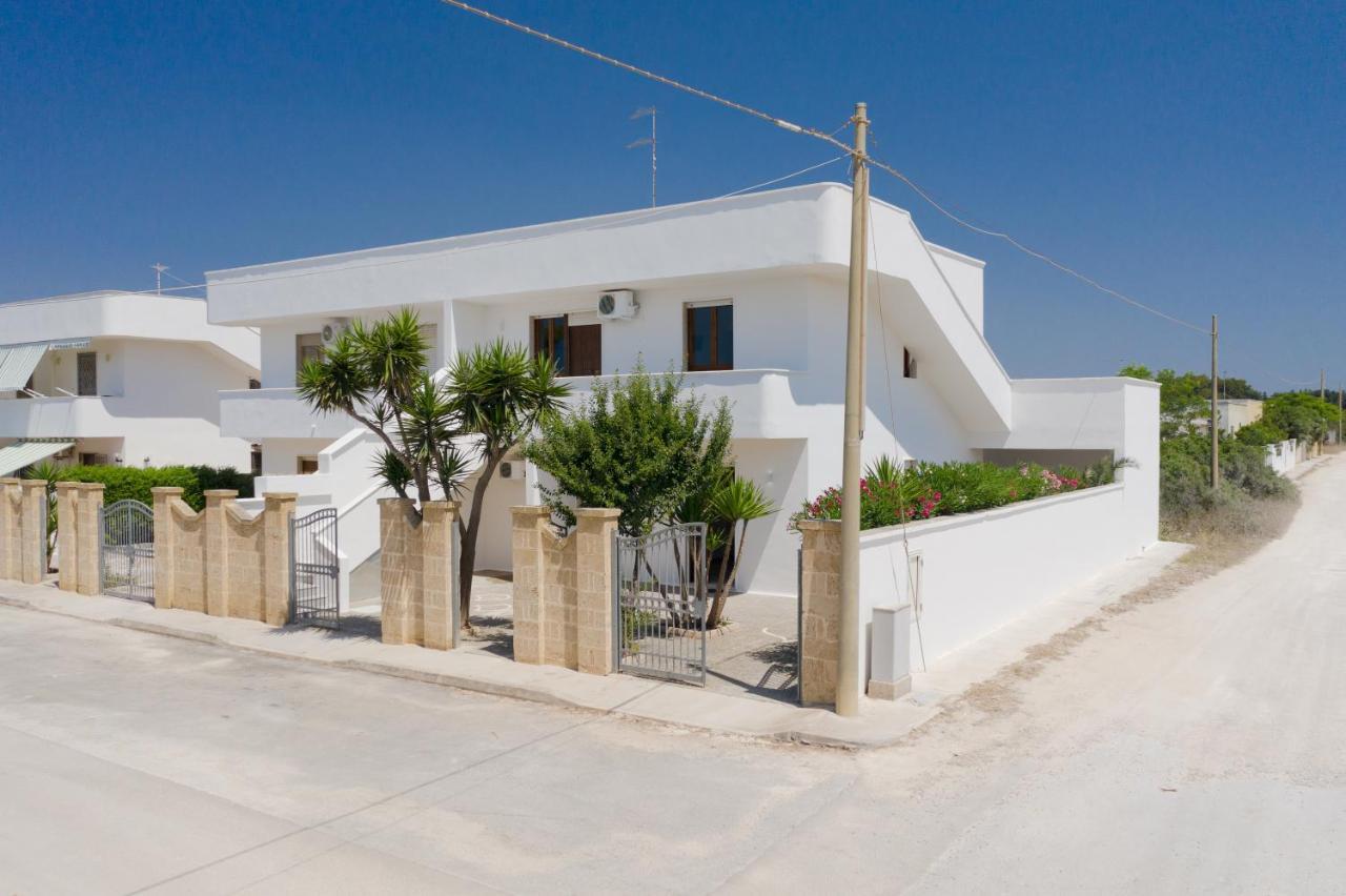Vidamarina - Camere Al Mare Torre Lapillo Exterior photo
